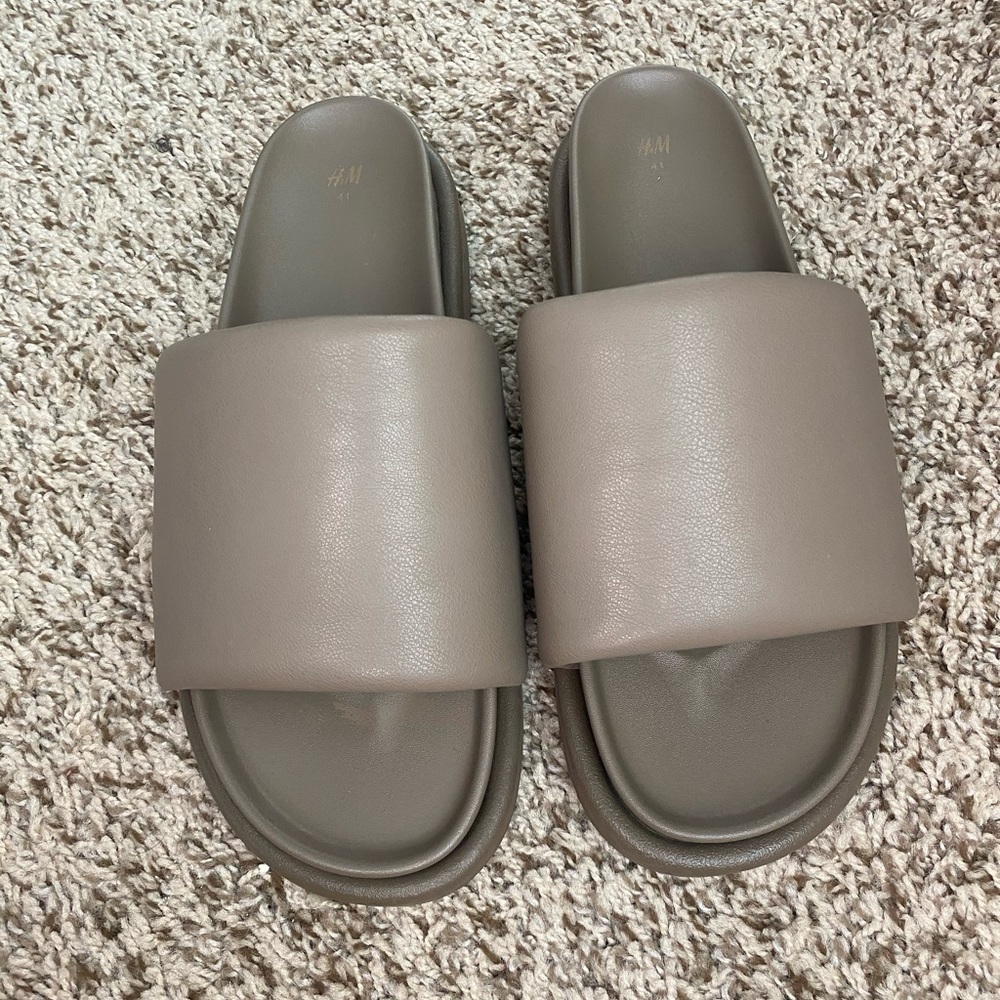 H&M Slides/SOLD